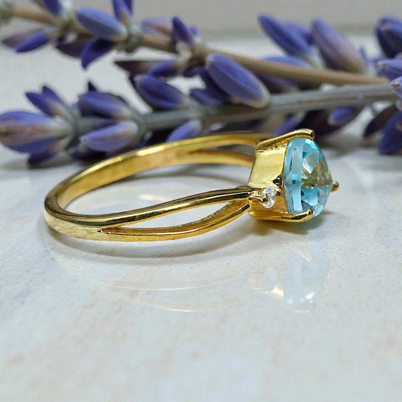 Natural Blue Topaz Heart Ring RG-GM-BT-SL-031