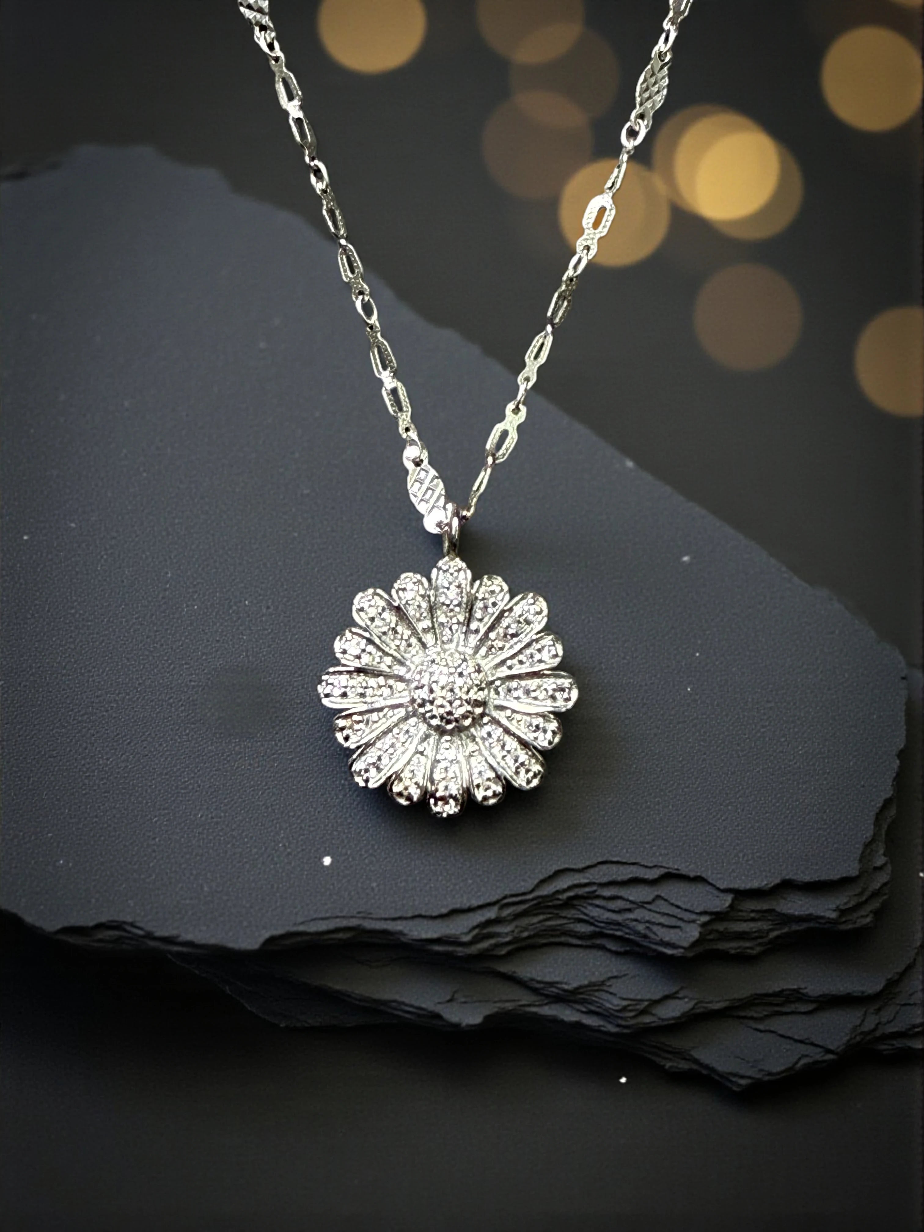 Daisy flower 925 sterling silver pendant