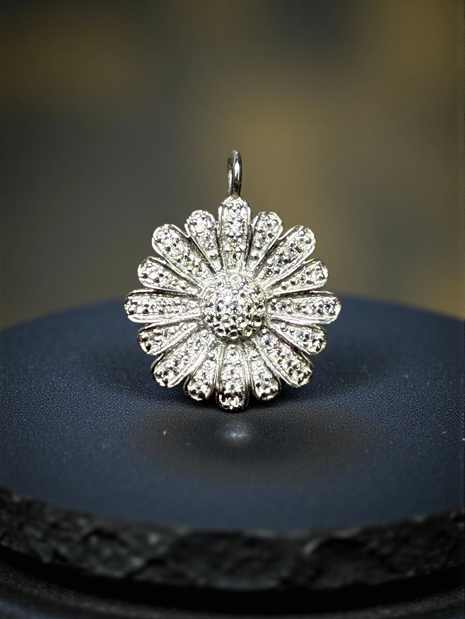 Daisy flower 925 sterling silver pendant