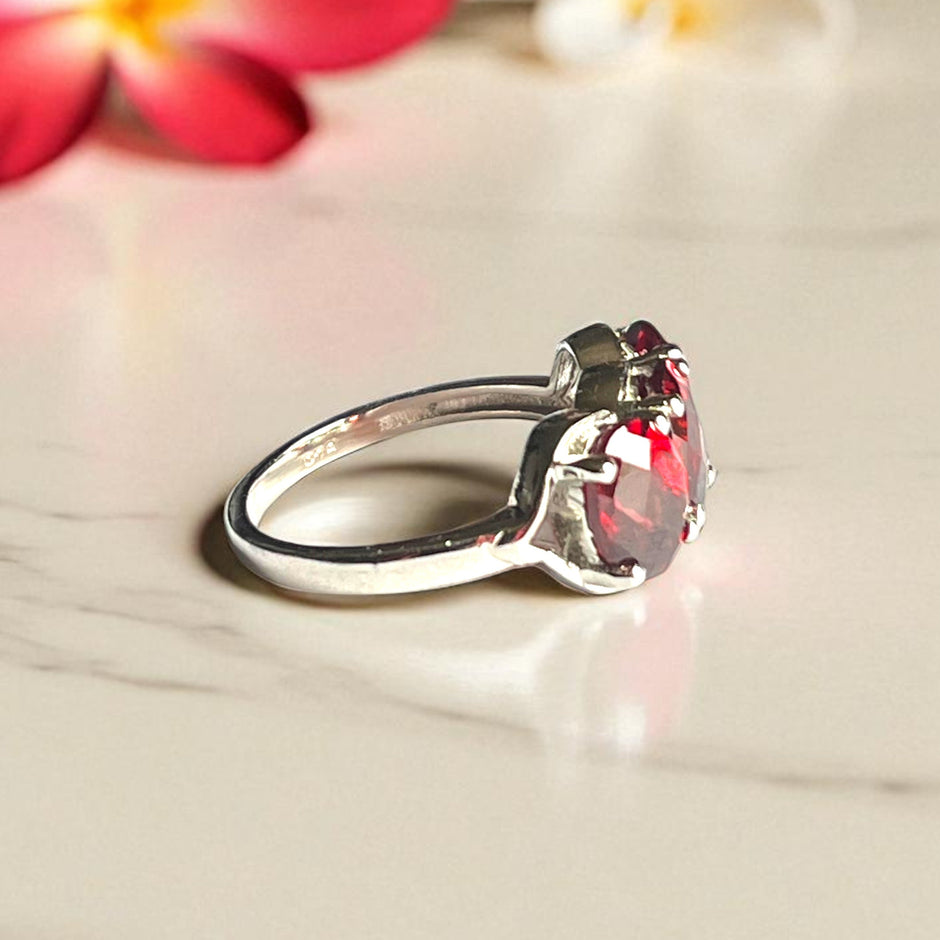 Natural Garnet Trinity Ring RG-GM-GR-SL-020