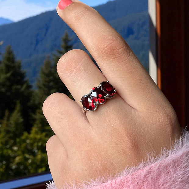 Natural Garnet Trinity Ring RG-GM-GR-SL-020