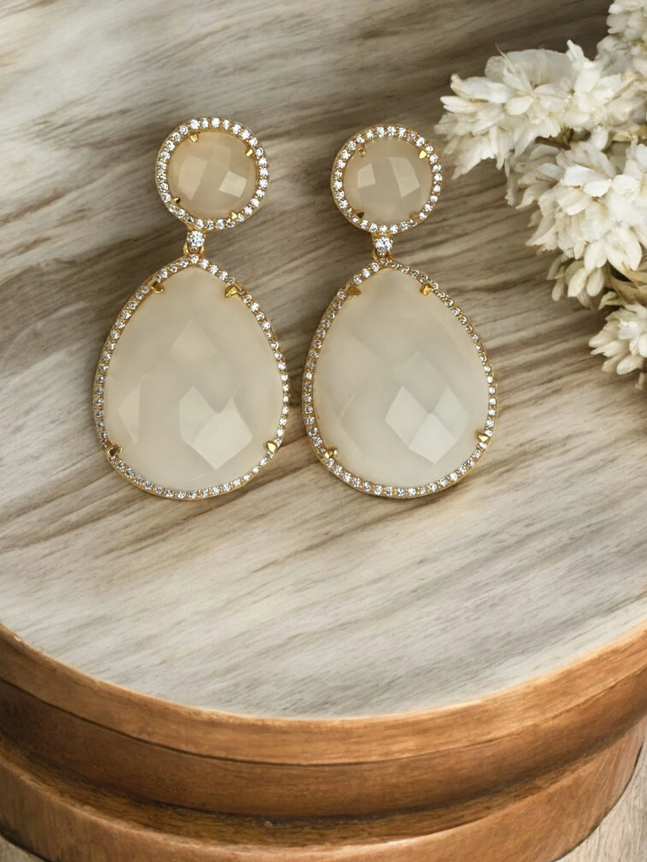 Moonlight off white dangle earrings
