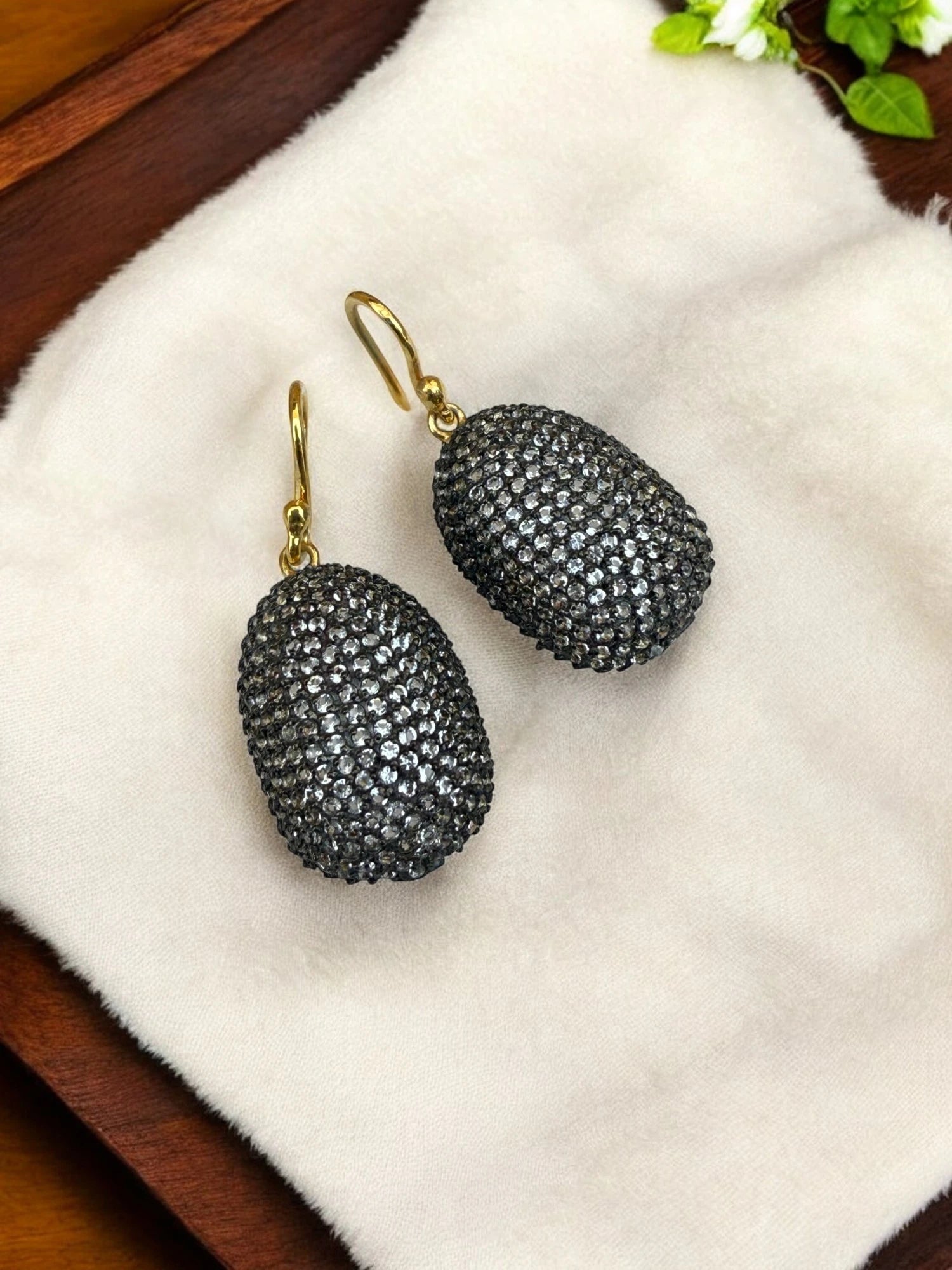 925 Sterling Silver Paisley oval  Earrings with White Topaz