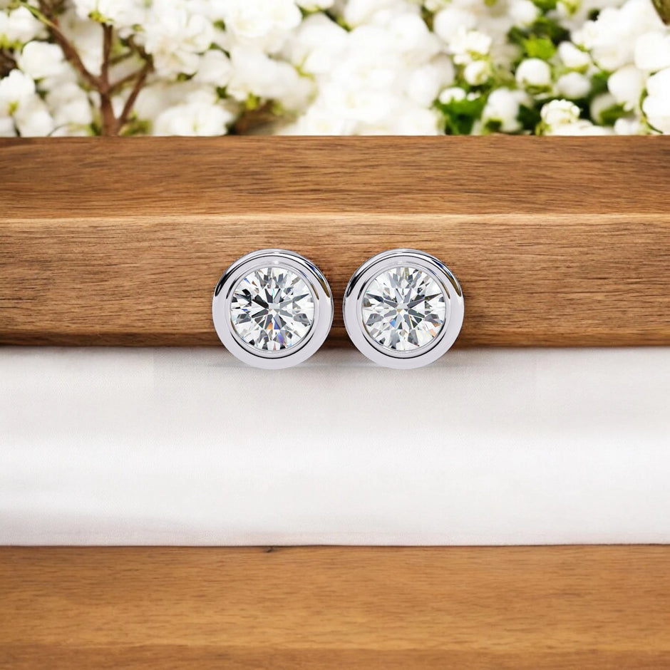 Round Cut Solitaire  Moissanite Diamond 925 Sterling Silver Stud Earrings