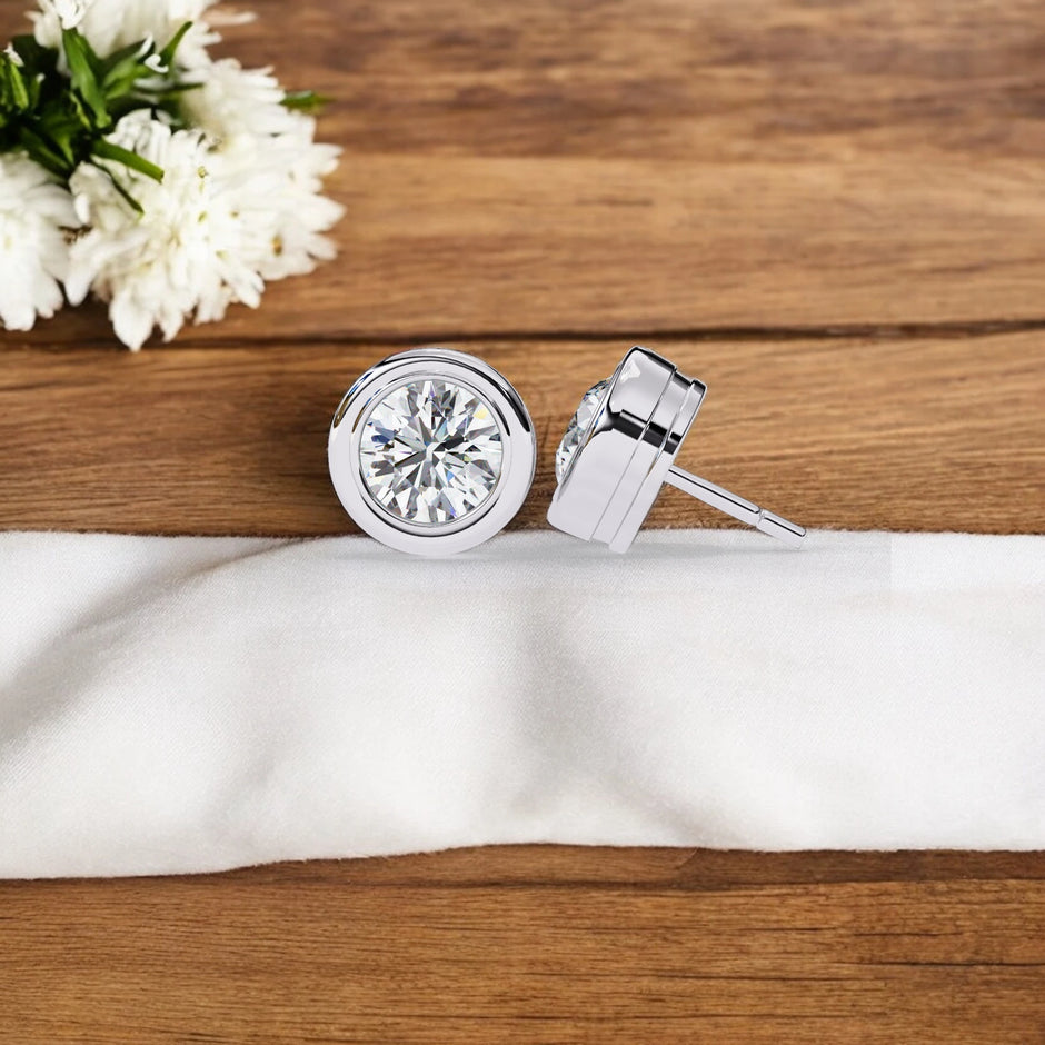 Round Cut Solitaire  Moissanite Diamond 925 Sterling Silver Stud Earrings